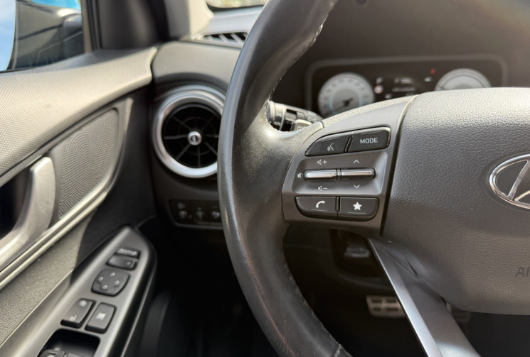 Hyundai Kona 204ch CREATIVE / CARPLAY