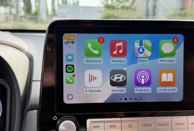 Hyundai Kona 204ch CREATIVE / CARPLAY