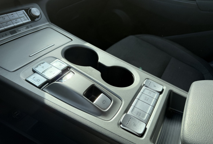 Hyundai Kona 204ch CREATIVE / CARPLAY