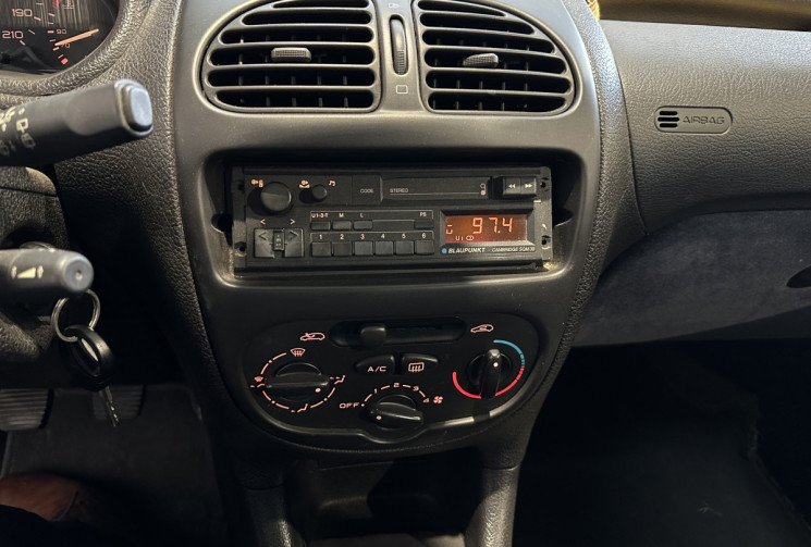 Peugeot 206 2.0 L HDI 90 cv Turbo phase 1 / GARANTIE 6 MOIS