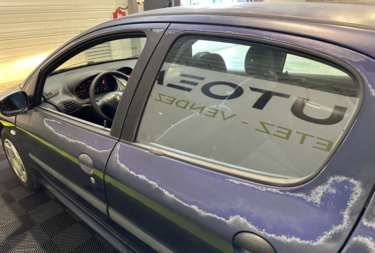 Peugeot 206 2.0 L HDI 90 cv Turbo phase 1 / GARANTIE 6 MOIS