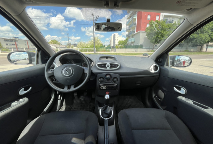 Renault Clio 1.2 70CH YAHOO