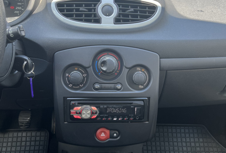 Renault Clio 1.2 70CH YAHOO