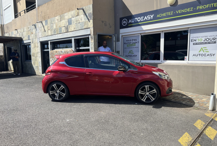 Peugeot 208  I Phase 2 1.2 THP 110 cv GT-LINE