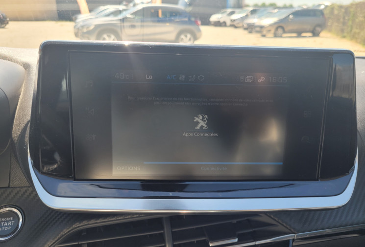 Peugeot 2008 1.2 PURETECH 100 BVM6 ALLURE / KIT DISTRIBUTION OK