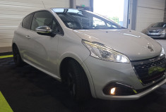 Peugeot 208 GTi Phase 2 / 210 cv / Toit panoramique – Bluetooth – GPS