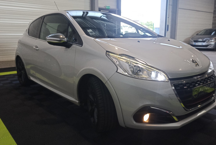 Peugeot 208 GTi Phase 2 – Toit panoramique – Bluetooth – GPS