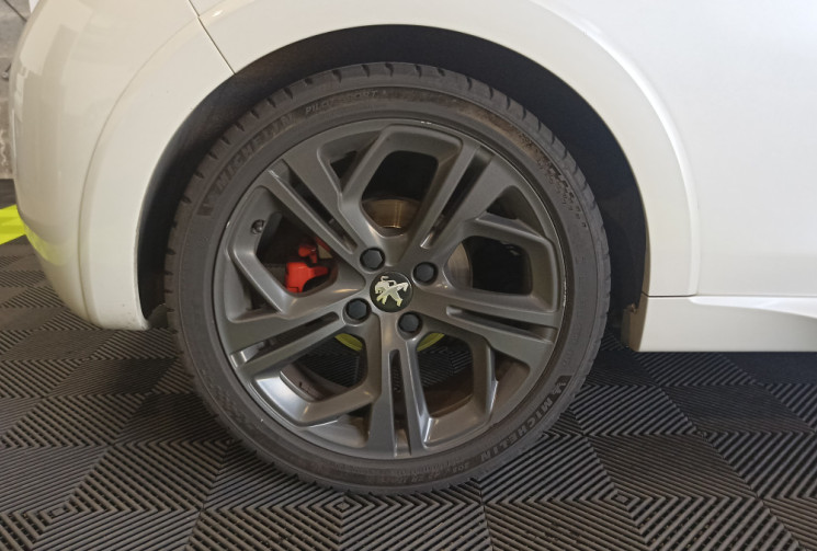 Peugeot 208 GTi Phase 2 – Toit panoramique – Bluetooth – GPS