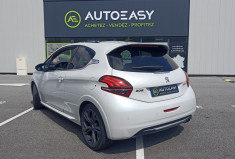 Peugeot 208 GTi Phase 2 / 210 cv / Toit panoramique – Bluetooth – GPS