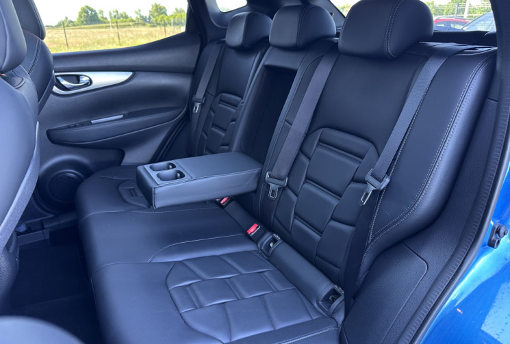 Nissan Qashqai 1.5 dCi TEKNA+ 2WD DCT7 115 cv - BOSE - CARPLAY -TOIT PANORAMIQUE