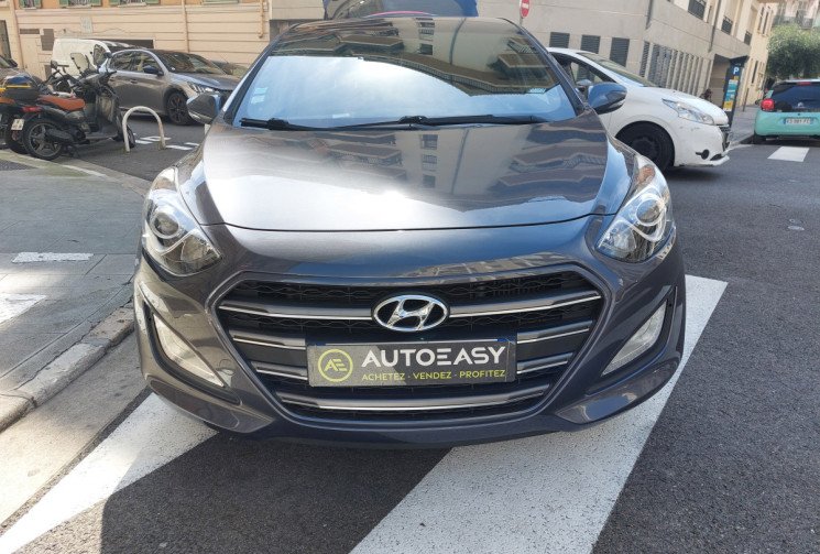 Hyundai i30 1.6 CRDI 110ch DCT7 BVA TOIT OUVRANT PANORAMIQUE
