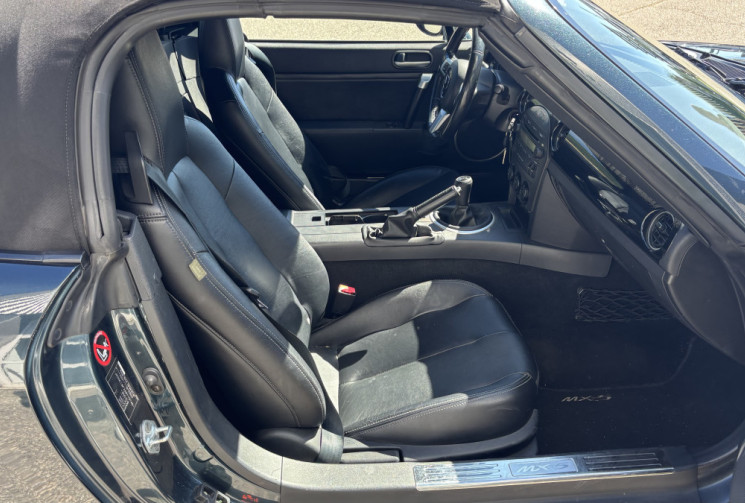 Mazda MX-5 III (NC) Cabriolet 2.0i 160