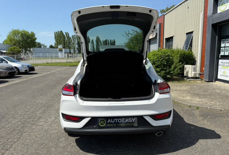 Hyundai i30 Fastback 1.4 T-GDI 140ch Creative / CARPLAY