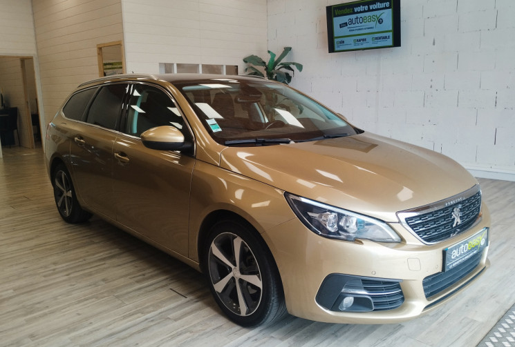 Peugeot 308 SW BlueHDi 120 CV SS EAT6 ALLURE + TOIT PANORAMIQUE EN VERRE 