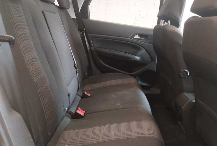 Peugeot 308 SW BlueHDi 120 CV SS EAT6 ALLURE + TOIT PANORAMIQUE EN VERRE 