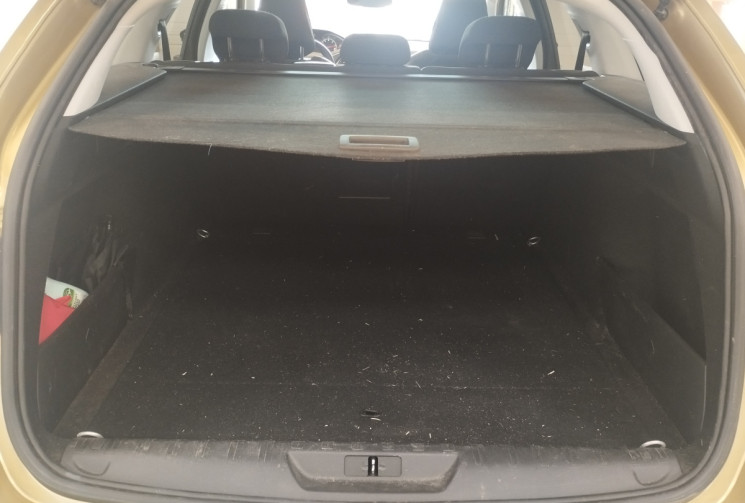 Peugeot 308 SW BlueHDi 120 CV SS EAT6 ALLURE + TOIT PANORAMIQUE EN VERRE 