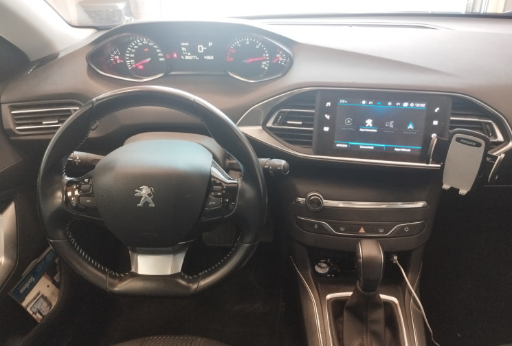 Peugeot 308 SW BlueHDi 120 CV SS EAT6 ALLURE + TOIT PANORAMIQUE EN VERRE 