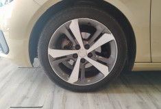 Peugeot 308 SW BlueHDi 120 CV SS EAT6 ALLURE + TOIT PANORAMIQUE EN VERRE 
