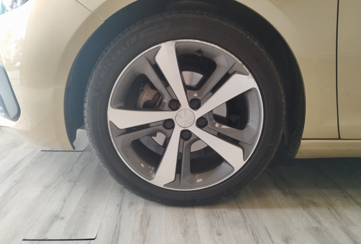 Peugeot 308 SW BlueHDi 120 CV SS EAT6 ALLURE + TOIT PANORAMIQUE EN VERRE 