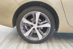 Peugeot 308 SW BlueHDi 120 CV SS EAT6 ALLURE + TOIT PANORAMIQUE EN VERRE 