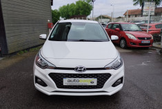 Hyundai I20 II 1.2 i 75 Initia BVM5 / 29600 Km / Attelage