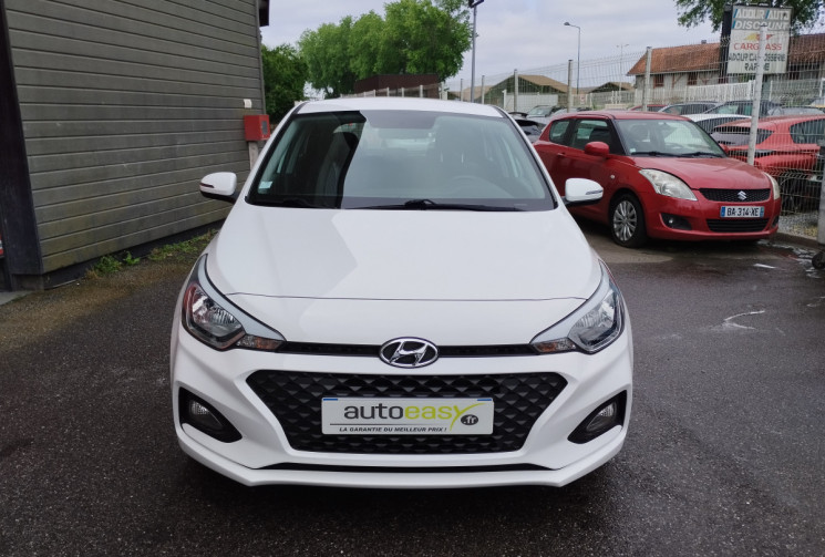 Hyundai I20 II 1.2 i 75 Initia BVM5 / 29600 Km / Attelage