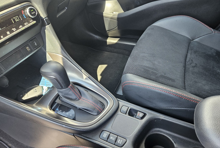 Toyota Yaris IV 1.5 116H E-CVT GR SPORT 1°M