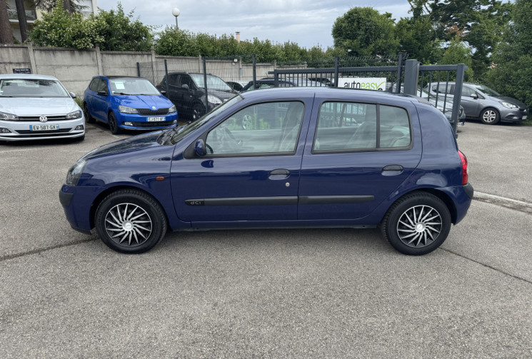 Renault Clio II / 1.5 DCI / 65 CH / CLIM 