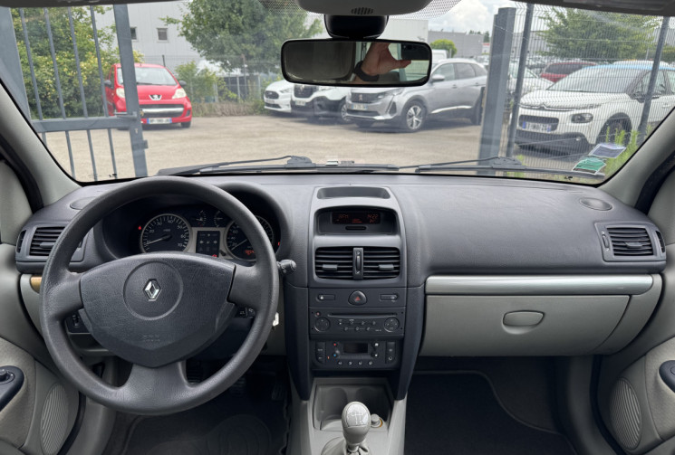 Renault Clio II / 1.5 DCI / 65 CH / CLIM 