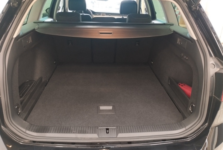 Volkswagen Passat SW 2.0 TDI EVO 150 DSG7 Business + ATTELAGE