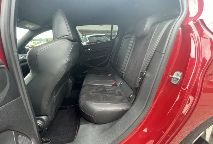 Peugeot 308 II GTI / 272 CH 