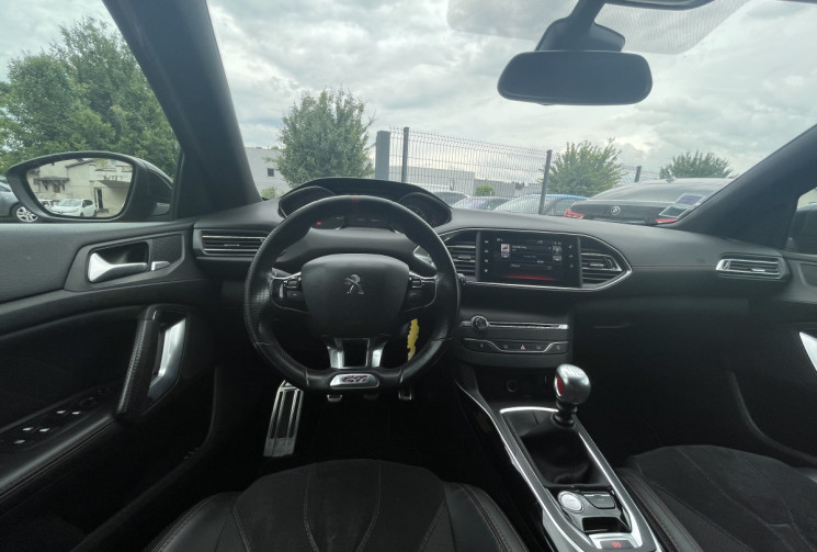 Peugeot 308 II GTI / 272 CH 