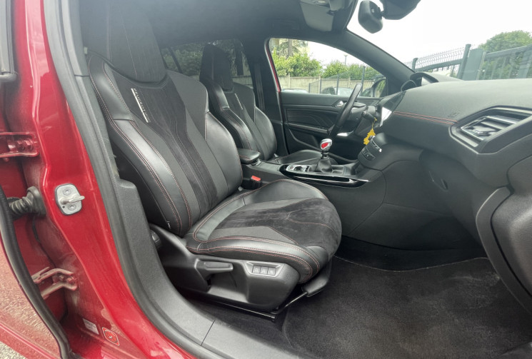 Peugeot 308 II GTI / 272 CH 