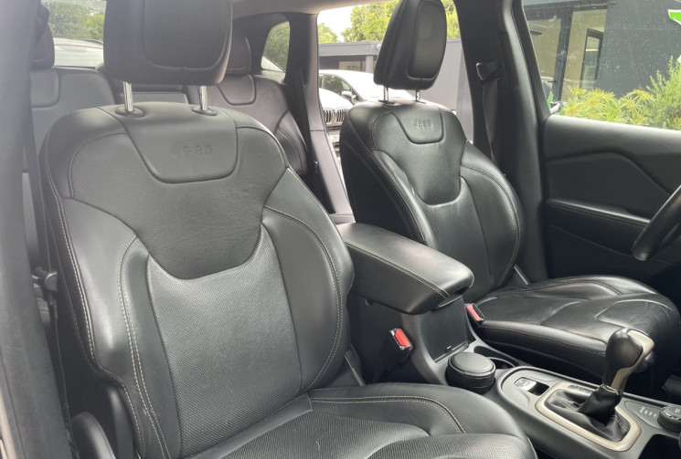 Jeep Cherokee  IV 2.2 MULTIJET 200 ACTIVE DRIVE LIMITED * Toit Ouvrant en stock