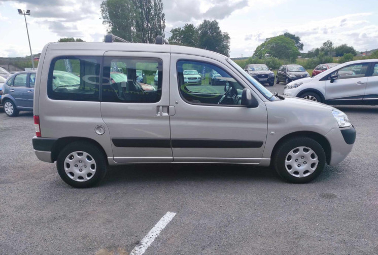Peugeot Partner 1.4i 75 CH CONFORT CLIM 5 PLACES DISTRIB NEUVE