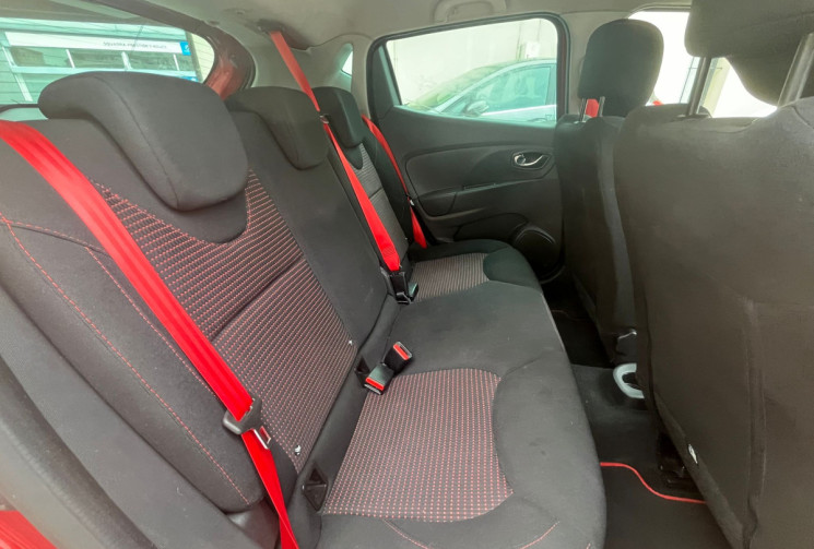 Renault Clio IV RS 1.6 16V Turbo EDC6 200 cv
