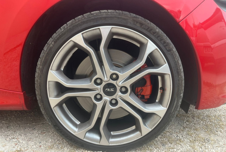 Renault Clio IV RS 1.6 16V Turbo EDC6 200 cv