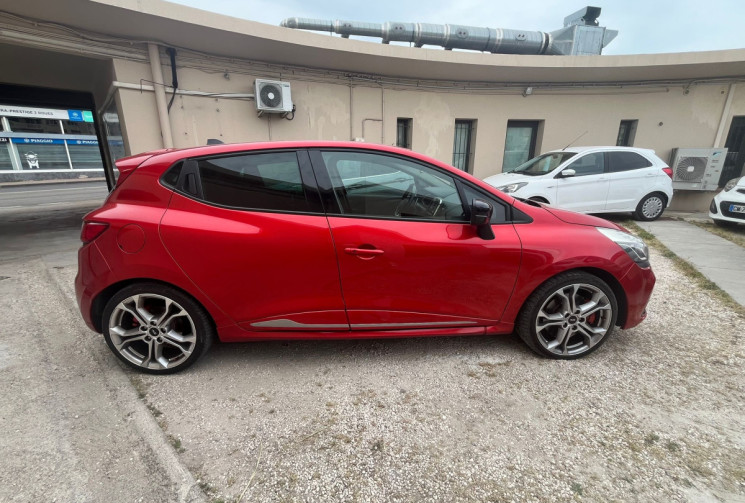 Renault Clio IV RS 1.6 16V Turbo EDC6 200 cv