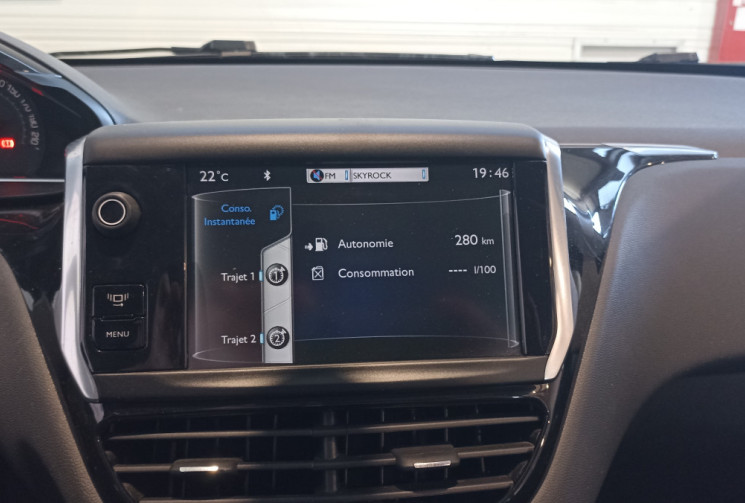 Peugeot 208 1.2L Essence 82 ch – Finition Allure – Courroie de distribution changée en 2023
