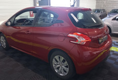 Peugeot 208 1.2L Essence 82 ch – Finition Allure – Courroie de distribution changée en 2023