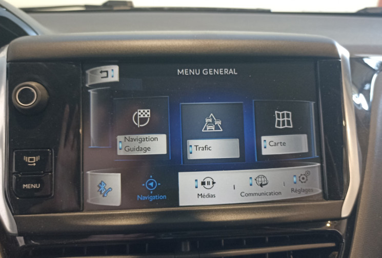 Peugeot 208 1.2L Essence 82 ch – Finition Allure – Courroie de distribution changée en 2023