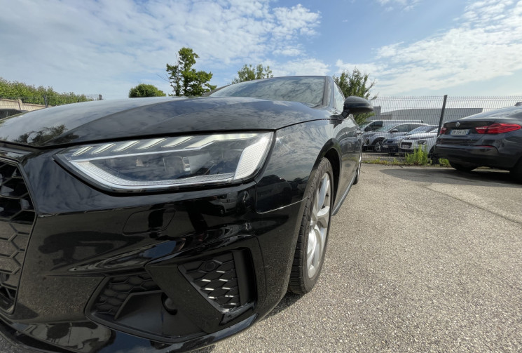 Audi A4 35 TFSI / 150 CH / SLINE / S TRONIC 