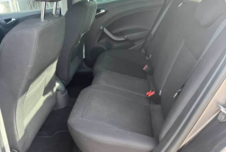 SEAT Ibiza 1.4 Tdi 90 Style business 5 portes