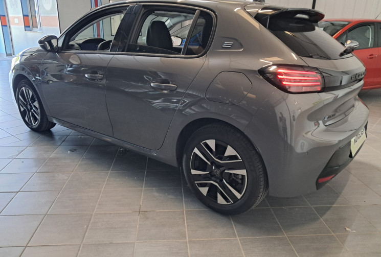 Peugeot 208 ELECTRIQUE 51 kWh 156 ch - Allure - 1ER MAIN - TBE - SUIVI - GTIE -