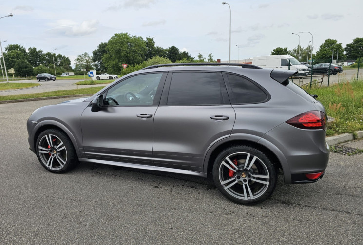 Porsche Cayenne GTS