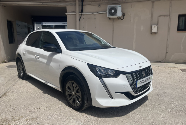 Peugeot 208  E-208 STYLE 100kW 136 ch Boîte auto / Entretien Peugeot 