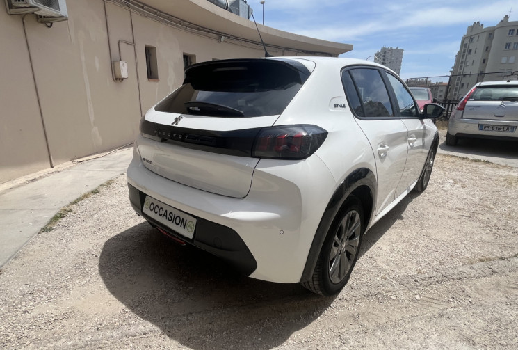 Peugeot 208  E-208 STYLE 100kW 136 ch Boîte auto / Entretien Peugeot 