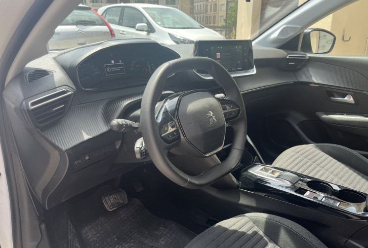 Peugeot 208  E-208 STYLE 100kW 136 ch Boîte auto / Entretien Peugeot 