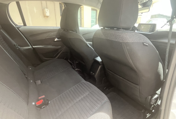 Peugeot 208  E-208 STYLE 100kW 136 ch Boîte auto / Entretien Peugeot 