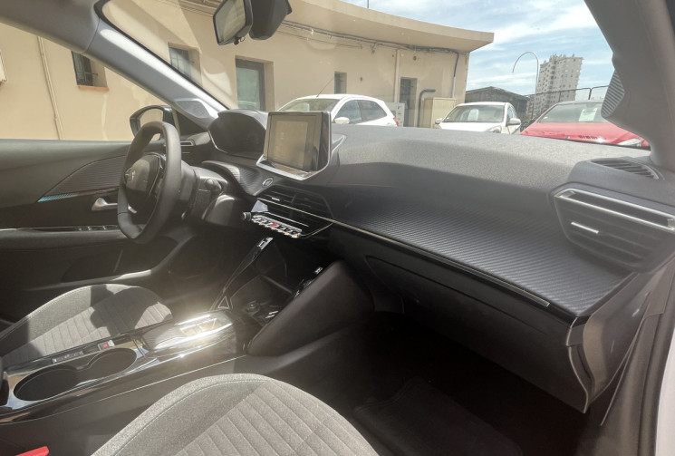 Peugeot 208  E-208 STYLE 100kW 136 ch Boîte auto / Entretien Peugeot 